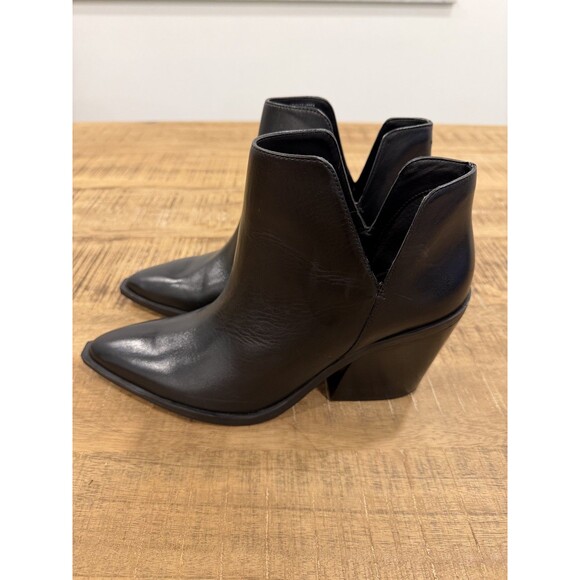 Gianni Bini Huttsen Black Leather Stacked Heel Western Bootie Size 9.5 - Picture 3 of 7